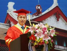 天津大學校長鐘登華寄語研究生：做新時代快樂的奉獻者